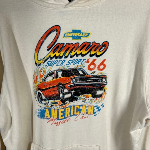 GM Cream Camaro 66 Graphic Long Sleeve Hooded Sweatshirt Large - Picture 3 of 8